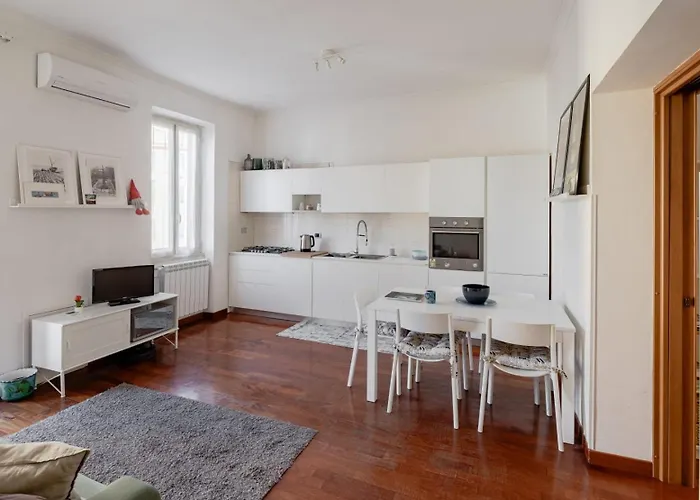 Apartment Bright And Quiet San Giovanni Metro A Direct To Center And Vatican